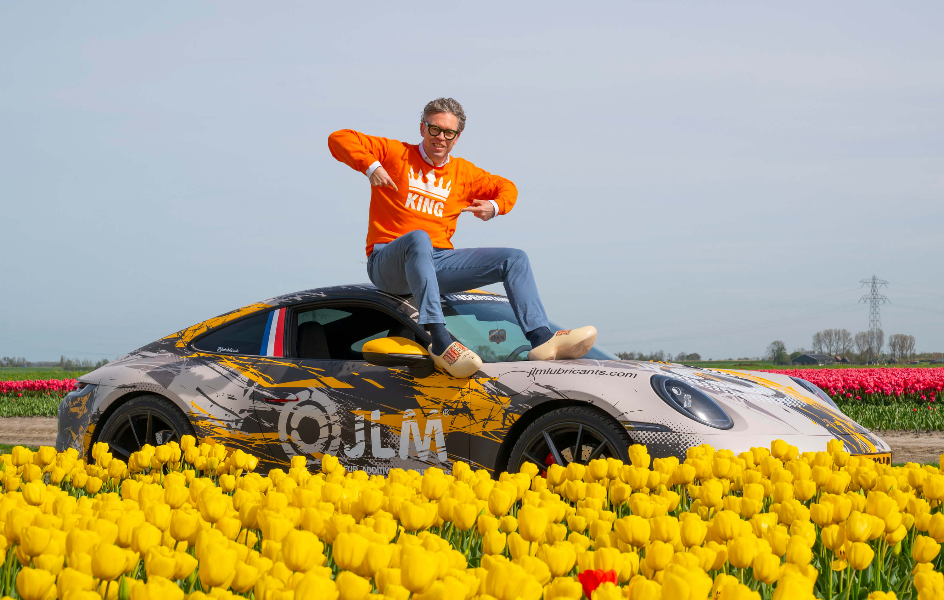 At JLM Lubricants, our Dutch identity runs through every drop of additive we produce. We proudly carry the Made in the Netherlands label — a mark that stands for everything we believe in: craftsmanship, reliability, and no-nonsense quality.